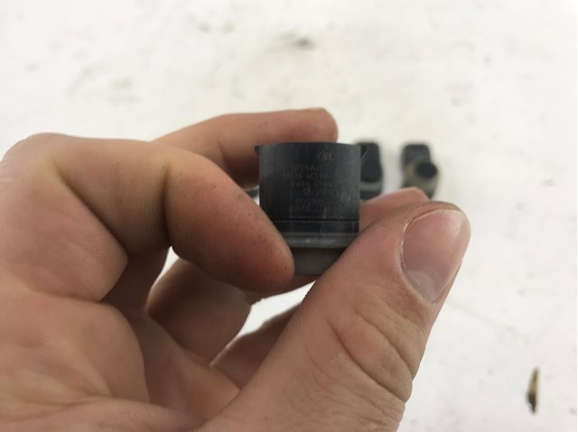 284384CL0A Nissan/Infiniti Sensor alarma de estacionamiento trasero 