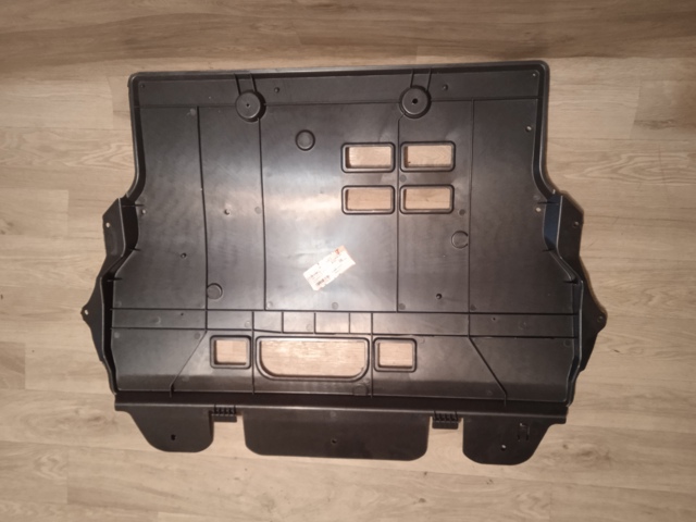 Protector antiempotramiento del motor  Polcar 2338346Q