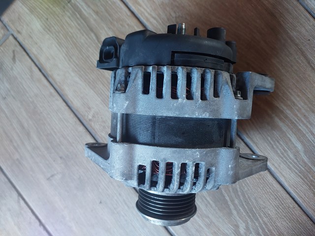 Alternador del motor General Motors 13500186 precio, desde 70,12 EUR