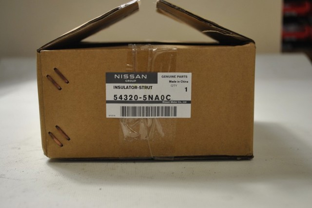 Soporte del amortiguador delantero 543205NA0C Nissan/Infiniti