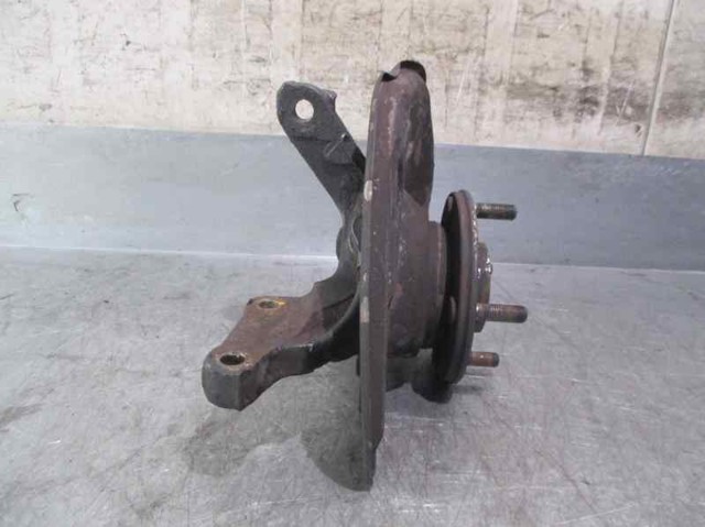 Mangueta delantera izquierda Volvo 30884172