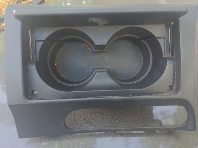 Comprar GJ6A64361 Mazda Portavasos del apoyabrazos de la consola central