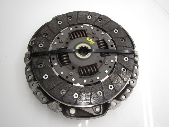 Embrague 301012572R Renault (RVI)