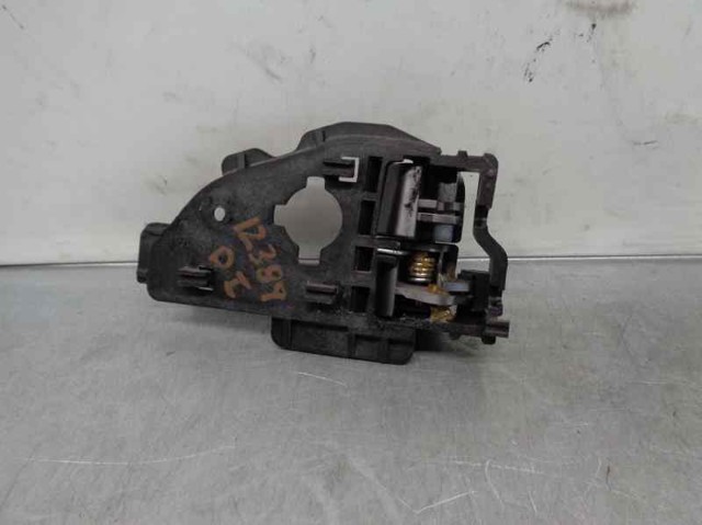 Manija interior izquierda delantera/trasera de puerta Hyundai/Kia 826132S000