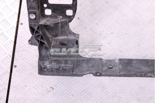 Soporte de radiador  VAG 4M0805594A