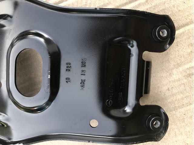 Soporte vertical del radiador (panel de montaje de faros) Mercedes A1676265300 precio, desde 47,64 EUR