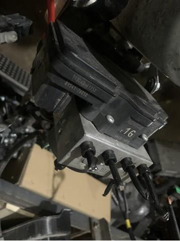 4451076010 Toyota Unidad de control ABS hidráulico