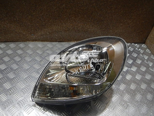 Faro izquierdo RENAULT 8200236590