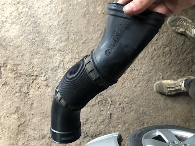 Tubo flexible de aspiración, entrada del filtro de aire