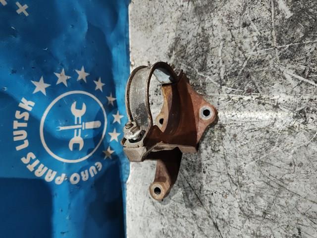 Soporte del rodamiento intermedio del semieje delantero Ford 6S613K305AA