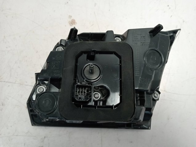 Piloto trasero interior derecho 9836231380 Peugeot/Citroen