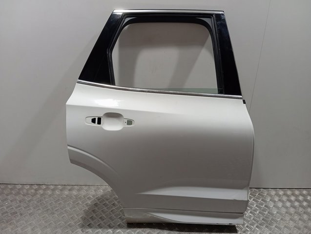 32399082 Volvo Puerta trasera derecha