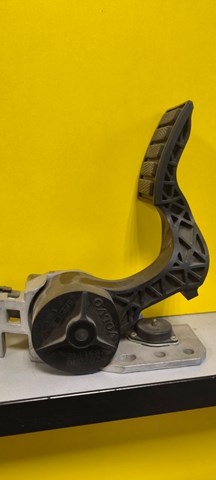 Potenciómetro pedal Volvo 21116879
