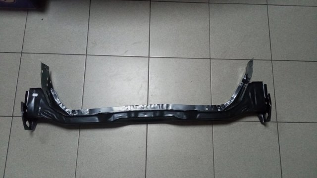  Soporte de radiador Nissan Almera 