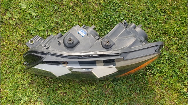 Comprar 20C800001N TYC Faro delantero izquierdo