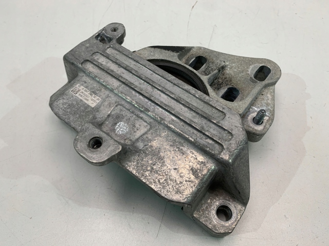 Soporte izquierdo del motor A2472403200 Mercedes