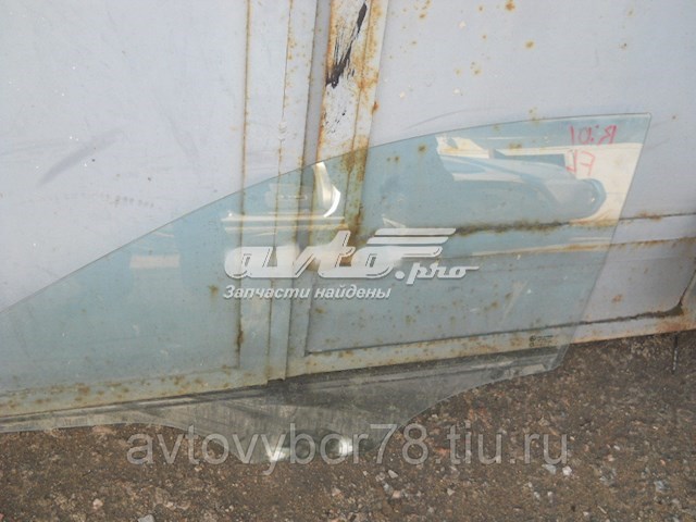 Luna de puerta delantera izquierda HYUNDAI 824110U010
