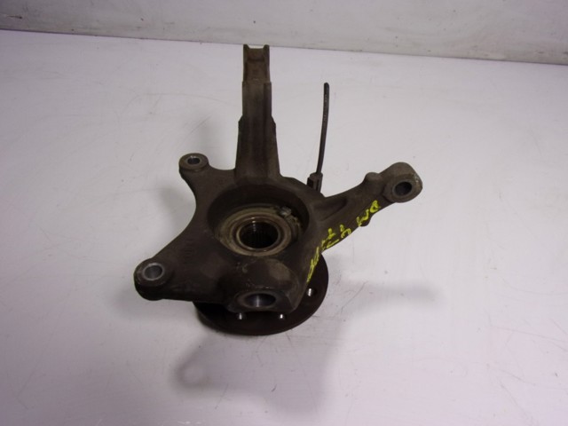 8200881829 Renault (RVI) Mangueta delantera derecha