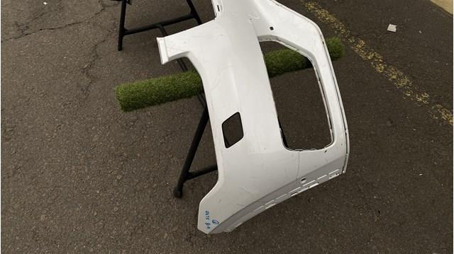 Paragolpes 39799446 Volvo