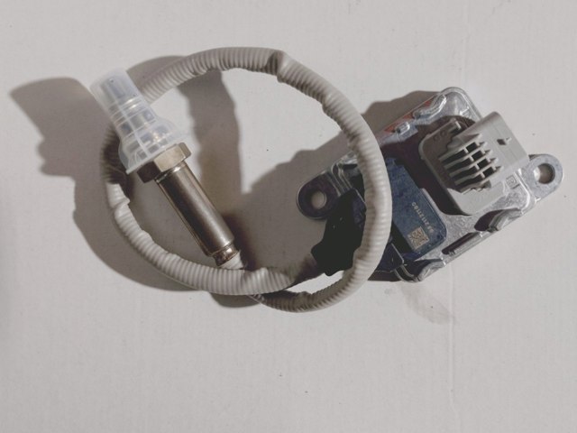 Sensor de óxidos de nitrógeno NOx 227909665R Renault (RVI)