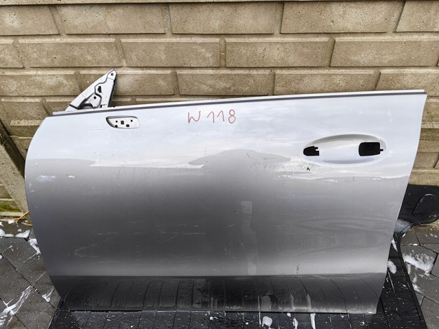 Puerta delantera izquierda A1187202101 Mercedes