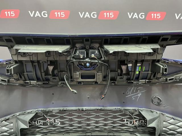 Comprar 11A807217GRU VAG Defensa delantera
