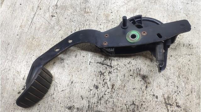 8200060841 Nissan/Infiniti Pedal del embrague