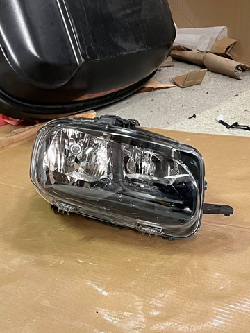 Faro delantero derecho Peugeot/Citroen 9816825080