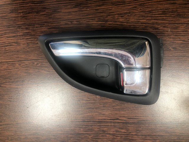 Manija interior izquierda delantera/trasera de puerta Hyundai/Kia 826132S000 precio, desde 31,94 EUR