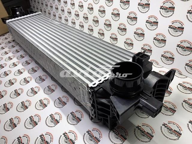 Enfriador de aire de admisión Volvo 32249741