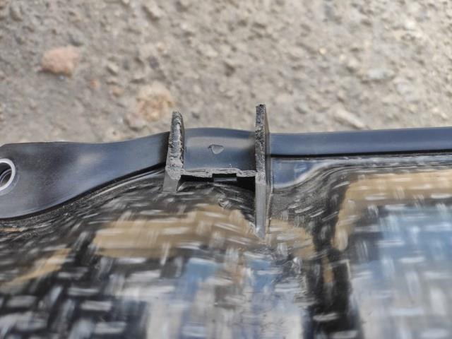 Comprar 1676209900 Mercedes Soporte de radiador superior