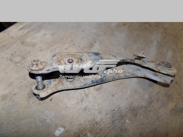 551A09Y00A Nissan brazo de suspension trasera derecha