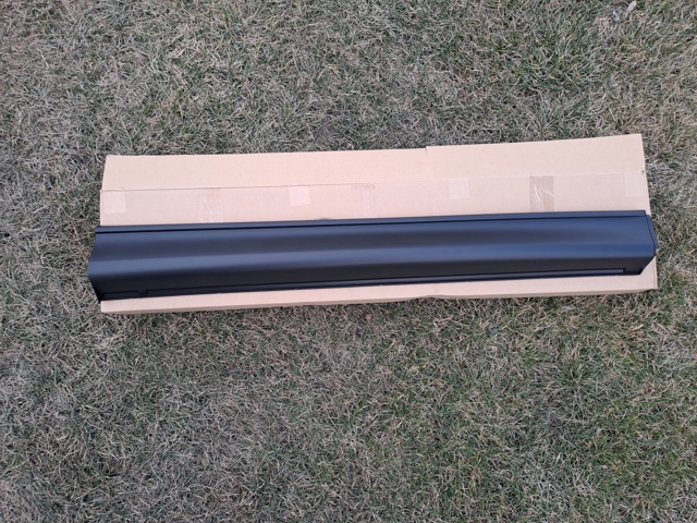 Moldura de puerta delantera derecha Mazda KB7W51RA0E precio, desde 49,99 EUR