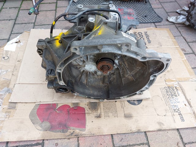 8A6R7002JG Ford caja de cambios mecánica, completa