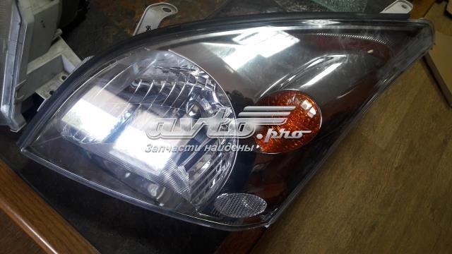 Faro izquierdo TOYOTA 8117060D50