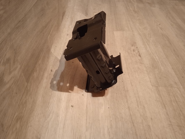 FP5037943 FPS Soporte del refuerzo del parachoques delantero