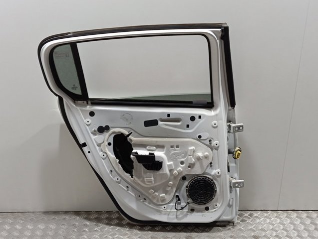 Puerta trasera izquierda 9802165680 Peugeot/Citroen