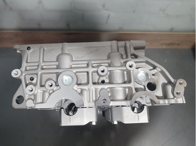 6640160001 Ssang Yong Cabeza del motor