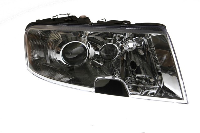 Faro derecho Depo/Loro/Abakus 6651109RMLDEMF precio, desde 176,36 EUR