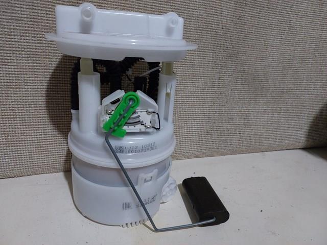 Bomba de combustible Renault (RVI) 172025410R