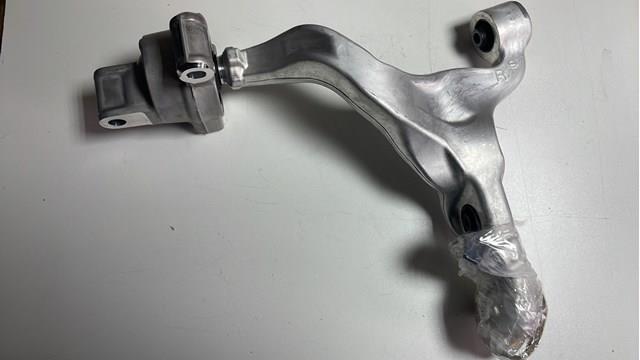 Brazo inferior derecho de la suspensión delantera 54500EJ72A Nissan/Infiniti