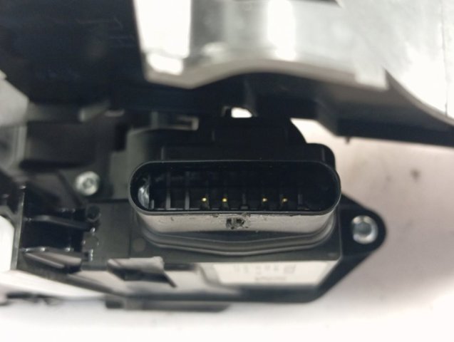 Comprar 31440998 Volvo Cerradura de puerta delantera derecha