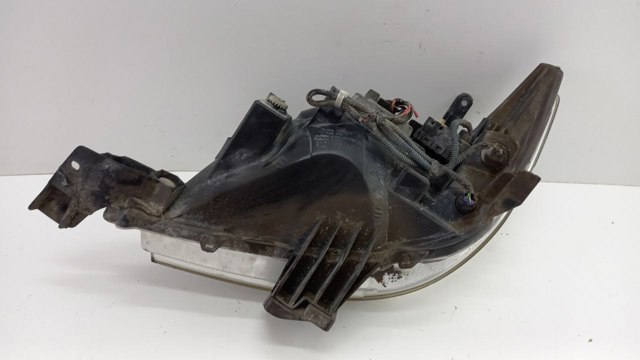 Faro delantero derecho Toyota 811100K440