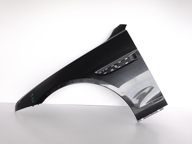 Aleta delantera izquierda Jaguar C2D33153 precio, desde 193,12 EUR