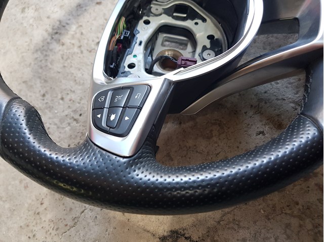 Volante multifuncion Mercedes A0004603803