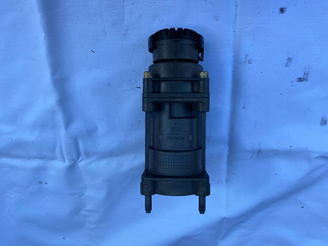 Válvula de freno bajo pedal (camión) 0044311506 Mercedes