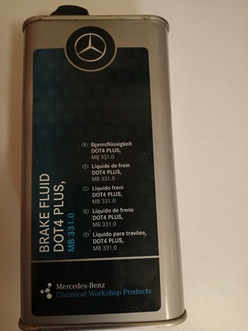 A000989560509 Mercedes