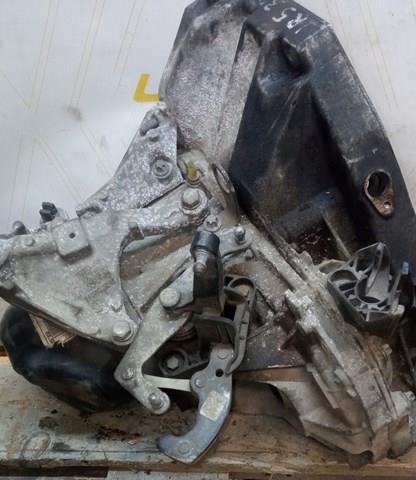 JR5332 Renault (RVI) Transimisión manual