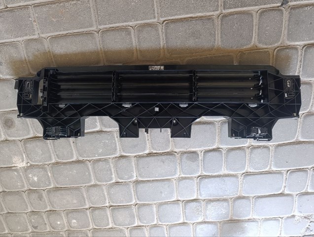 Persiana del radiador 4KE807771A VAG