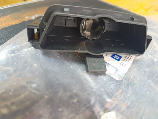 Lampara de matricula General Motors 9192061 precio, desde 11,01 EUR